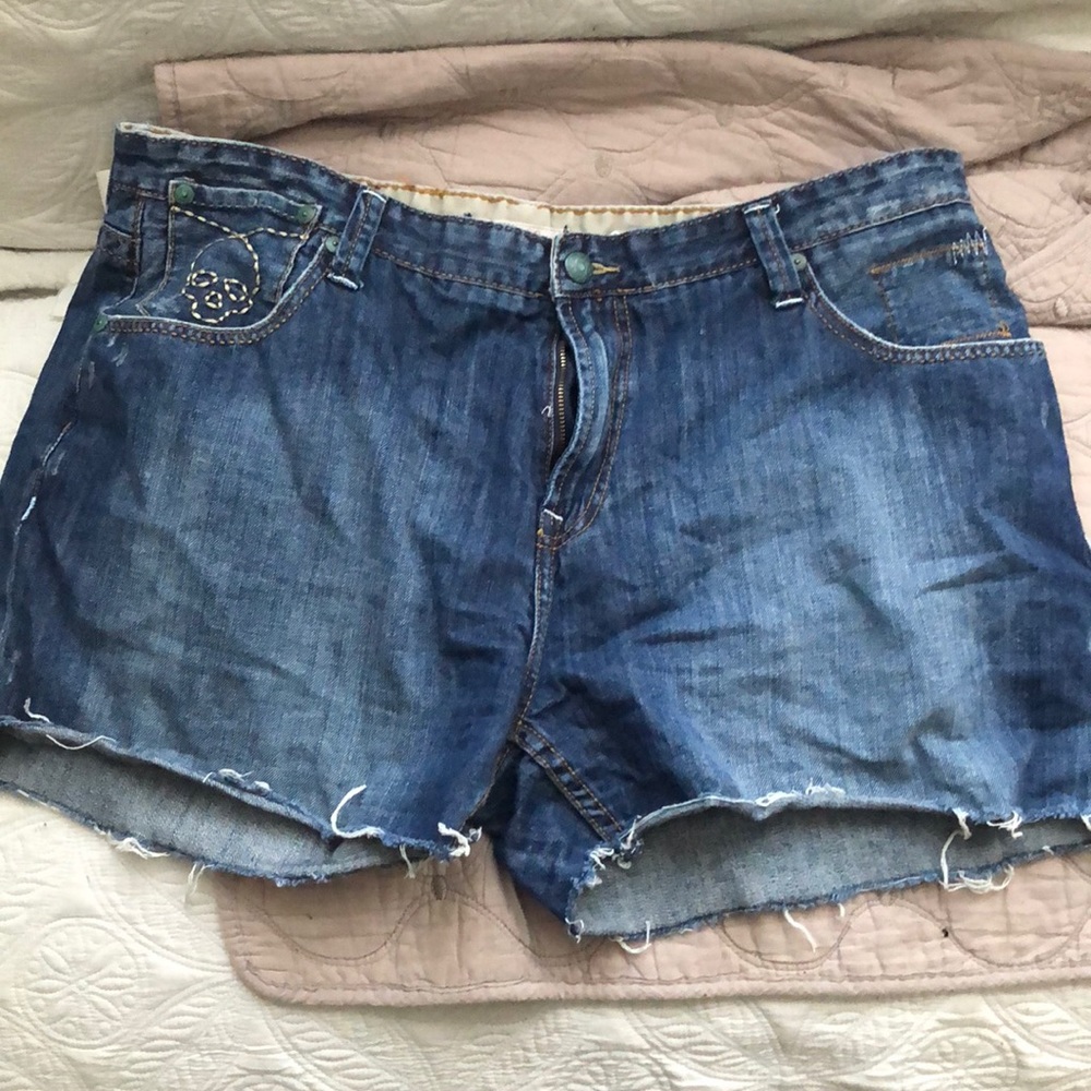 Skull Stitched Jean Shorts